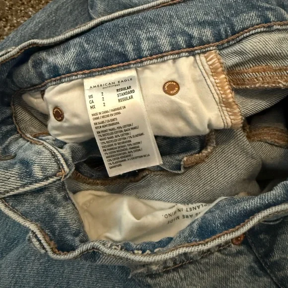 Womens American eagle jeans size 2 - Picture 4 of 4